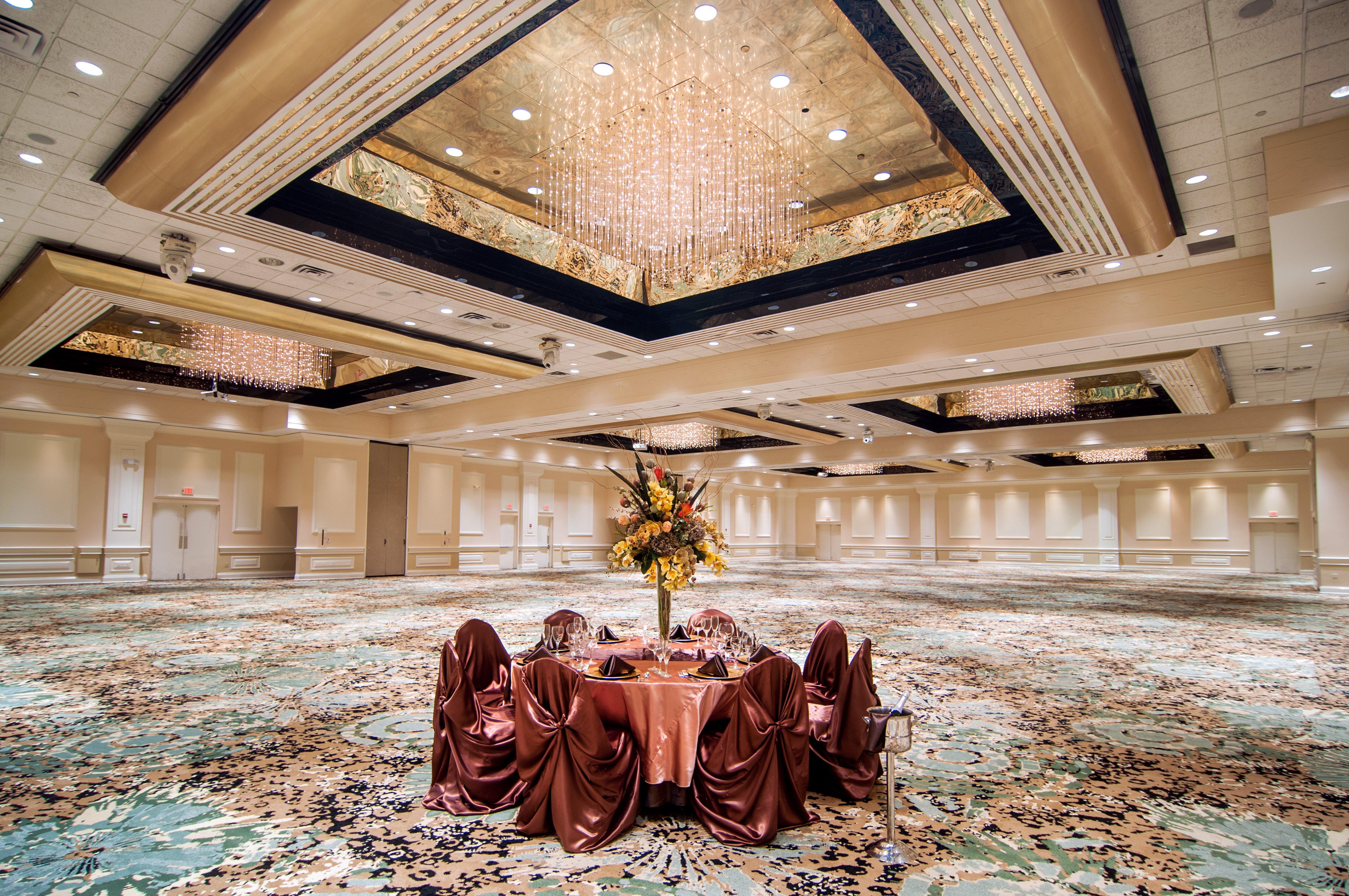 Отель Crowne Plaza Executive Center Baton Rouge By Ihg Экстерьер фото