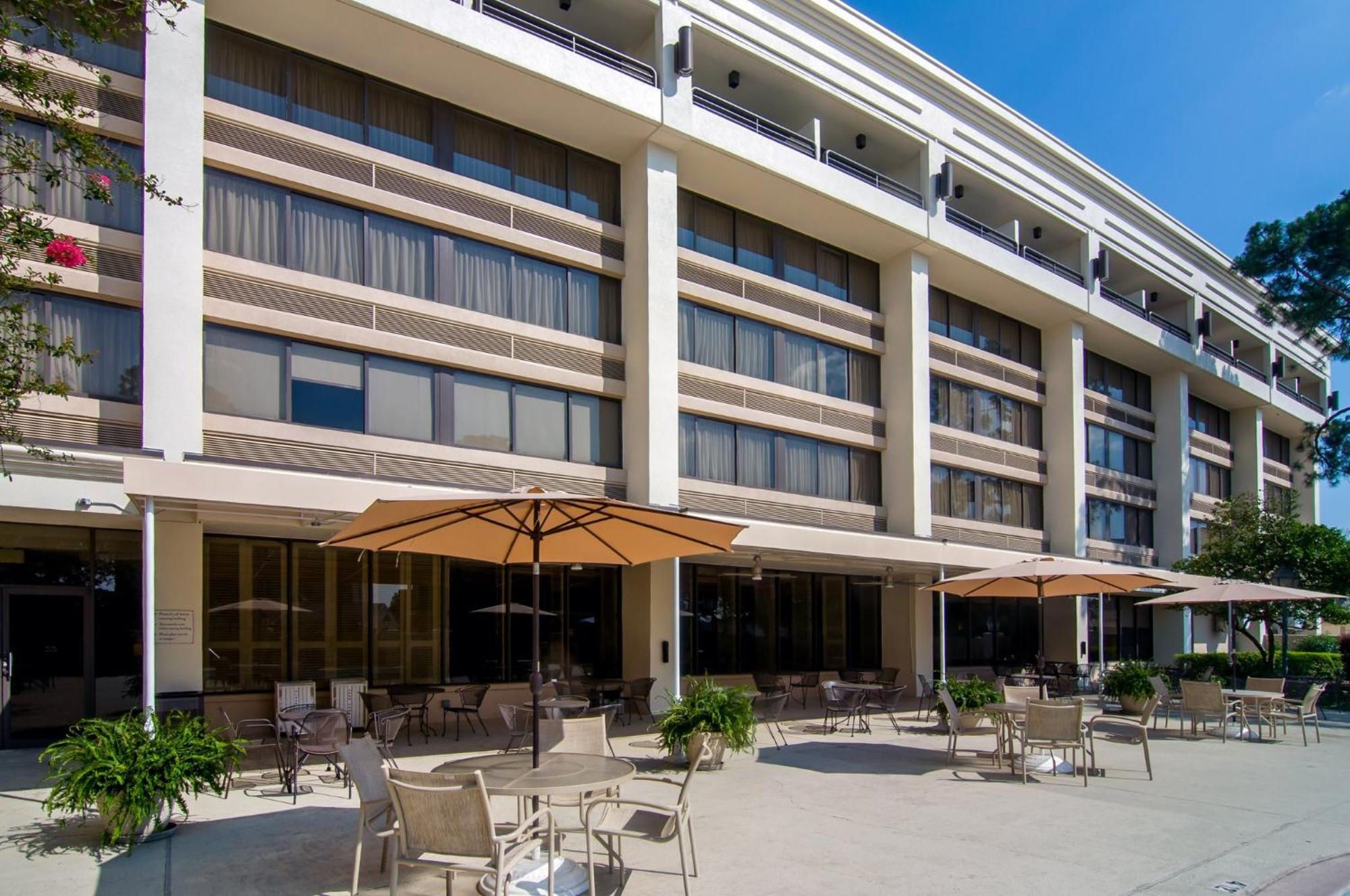Отель Crowne Plaza Executive Center Baton Rouge By Ihg Экстерьер фото
